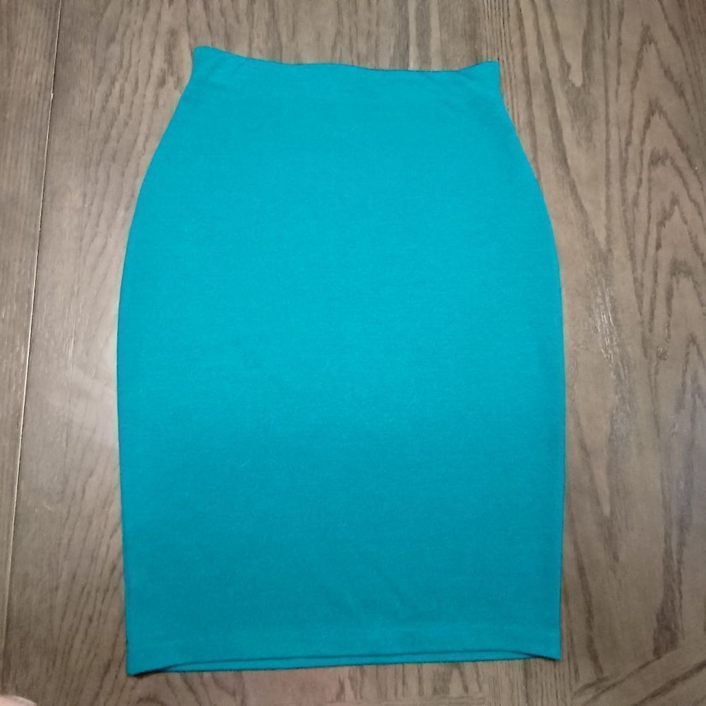 Mossimo Stretch pencil skirt 